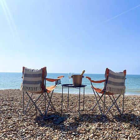 Stunning 2 Bed Apartment Sea Views And Parking Worthing Bagian luar foto